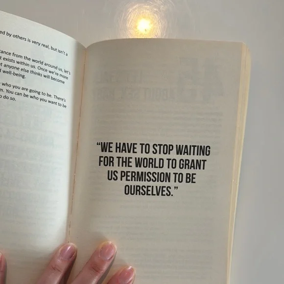 Blue 'Unlearn: 101 Life Lessons' Book - Picture 3 of 3